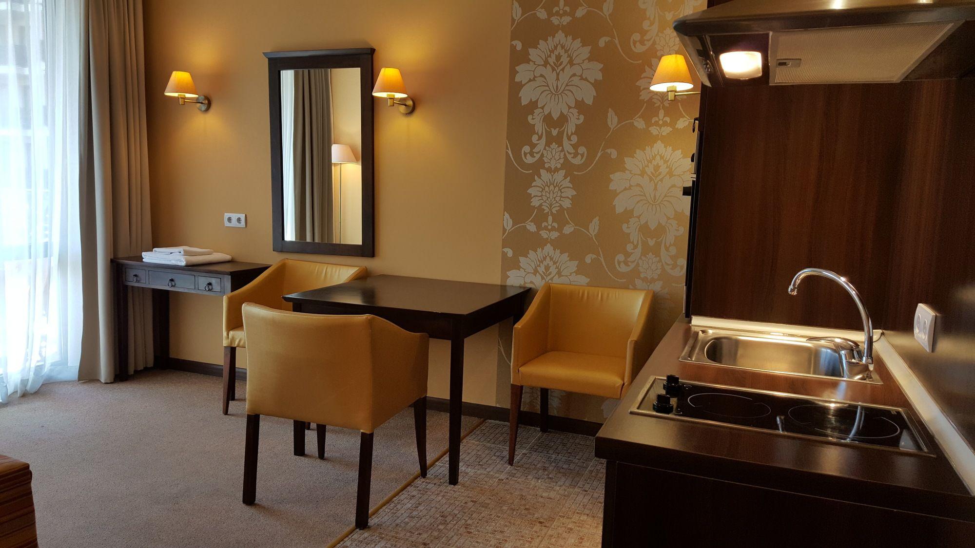 Royal Beach Private Apartments Pantai Sunny Bagian luar foto