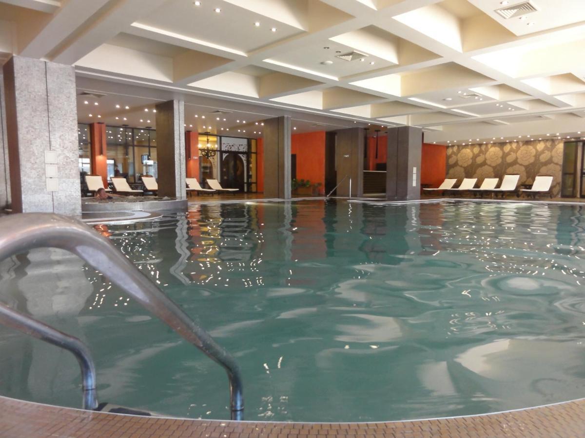 Royal Beach Private Apartments Pantai Sunny Bagian luar foto