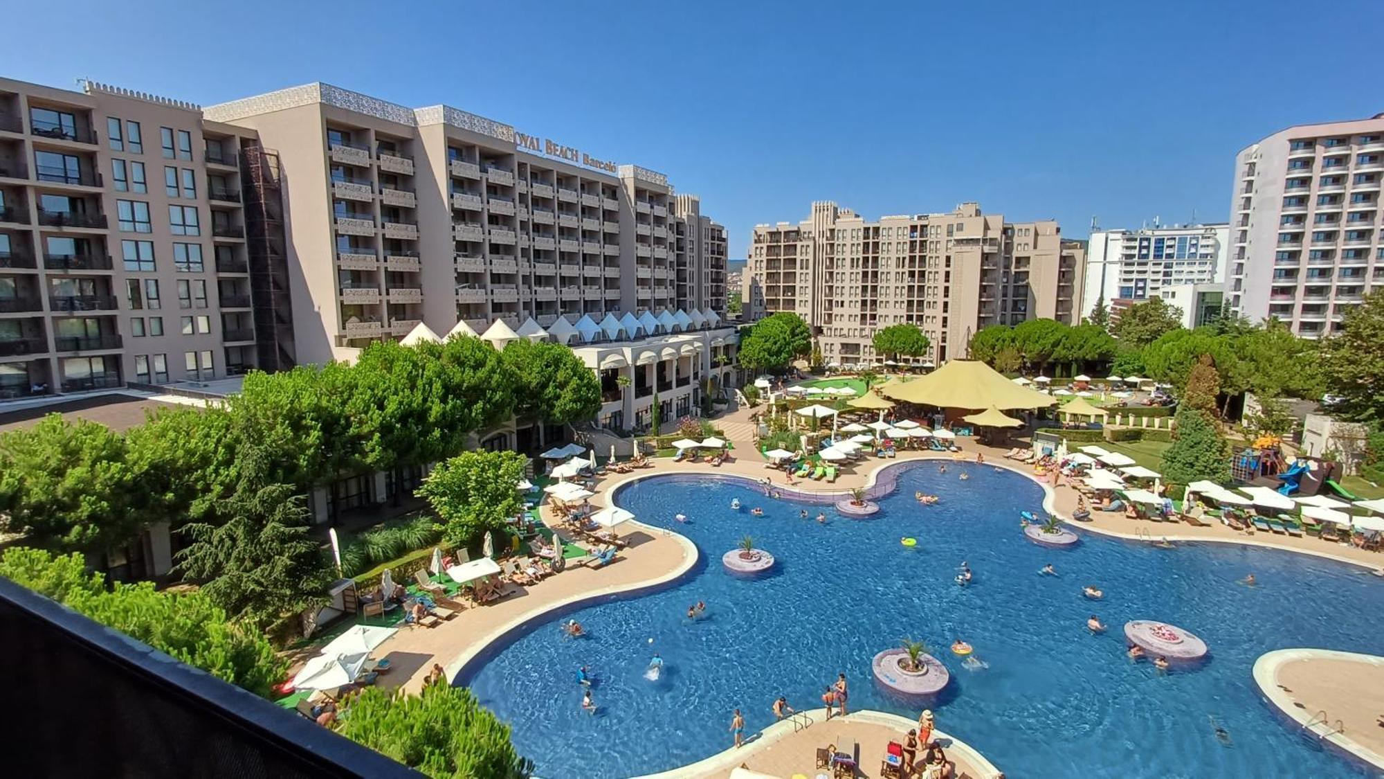 Royal Beach Private Apartments Pantai Sunny Bagian luar foto
